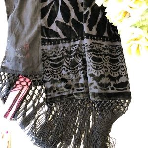 Lilly Pulitzer Onyx Velvet Burnout Wrap NWT